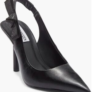 Steve Madden Black Pointed Slingback Heels
